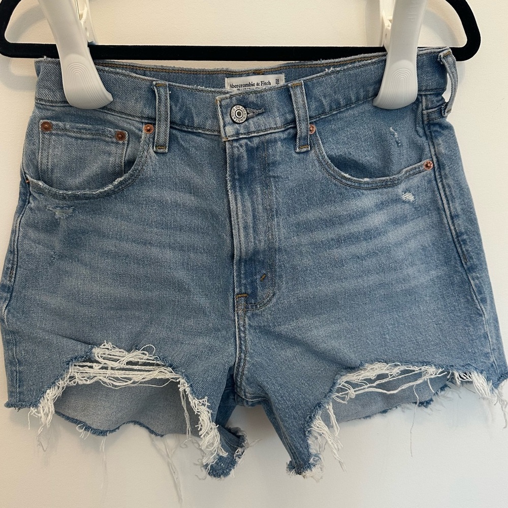 Abercrombie High Rise Mom Short